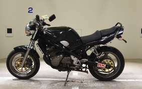 SUZUKI BANDIT 250 GJ74A