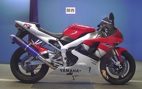 YAMAHA YZF-R1 1999 RN01