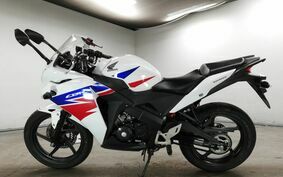 HONDA CBR125R JC50