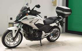 HONDA NC750X D 2017 RC90