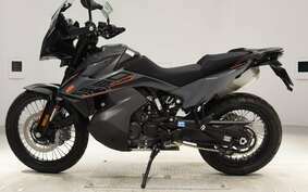 KTM 890 ADVENTURE	 2022 TS640