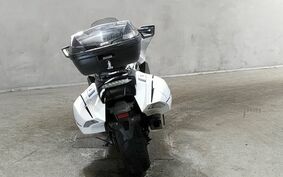 HONDA NM4 VULTUS -02 2014 RC82