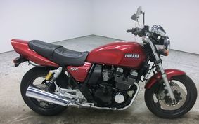 YAMAHA XJR400 1995 4HM