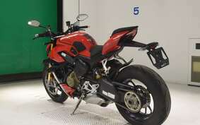 DUCATI STREETFIGHTER V4 S 2021