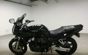 YAMAHA FZ400 1997 4YR