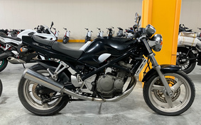 SUZUKI BANDIT 250 GJ74A