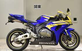 HONDA CBR1000RR 2006 SC57