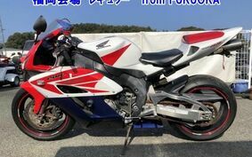 HONDA CBR1000RR 2004 SC57