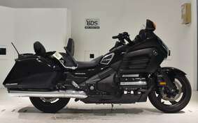 HONDA GL 1800 GOLD WING F6B 2013 SC68