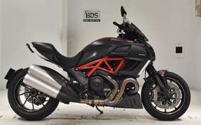 DUCATI DIAVEL 2012