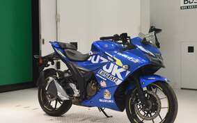 SUZUKI GIXXER 250 SF