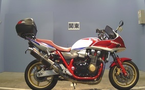 HONDA CB1300SB SUPER BOLDOR A 2006 SC54