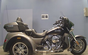 HARLEY FLHTCUTG TRIKE 2016 MAL