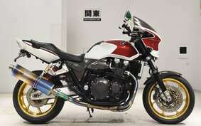 HONDA CB1300SF SUPER FOUR Gen. 3 2015 SC54