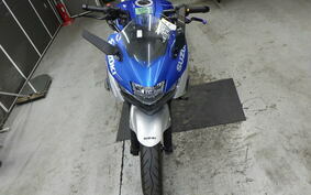 SUZUKI GIXXER 250 SF