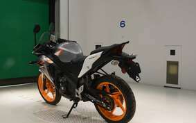 HONDA CBR125R