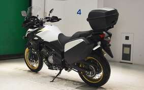 SUZUKI DL650 ( V-Strom 650 ) XTA 2022 C733M