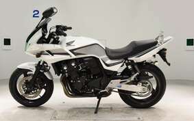 HONDA CB400 SUPER BOLDOR VTEC A 2010 NC42