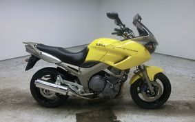 YAMAHA TDM900 2003 RN08