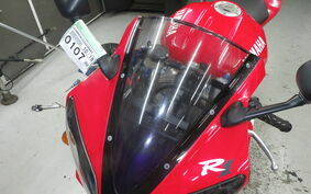 YAMAHA YZF-R1 2000 RN04