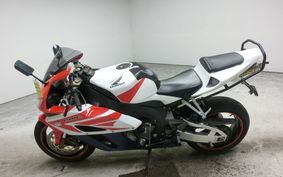 HONDA CBR1000RR 2005 SC57