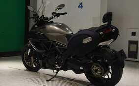 DUCATI DIAVEL STRADA 2013