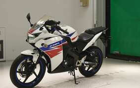 HONDA CBR125R JC50