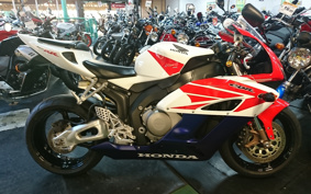 HONDA CBR1000RR 2005 SC57