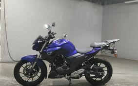 YAMAHA FZ25 RG69