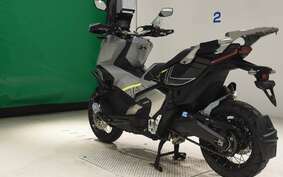 HONDA X-ADV 750 ABS RH10