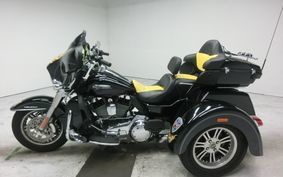 HARLEY FLHTCUTG TRIKE 1690 2014 MAL