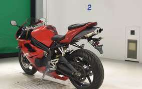 TRIUMPH DAYTONA 675 2012 MD1066