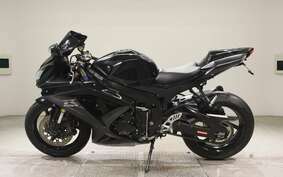 SUZUKI GSX-R600 2010