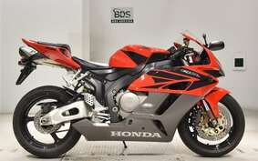 HONDA CBR1000RR 2004 SC57