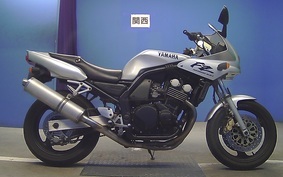 YAMAHA FZ400 4YR