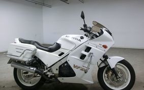 HONDA VFR750F 1988 RC24