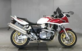 HONDA CB1300SB SUPER BOLDOR 2005 SC54