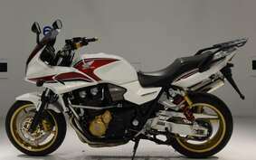 HONDA CB1300SB SUPER BOLDOR A 2013 SC54