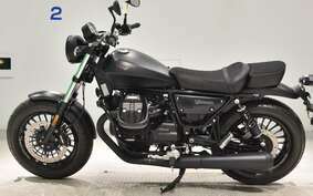 MOTO GUZZI V9 BOBBER 2021