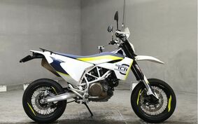 HUSQVARNA 701スーパーモト 2019 USV