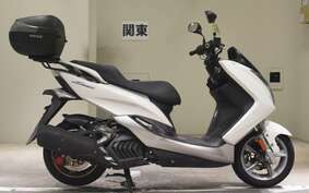 YAMAHA S-MAX SG27