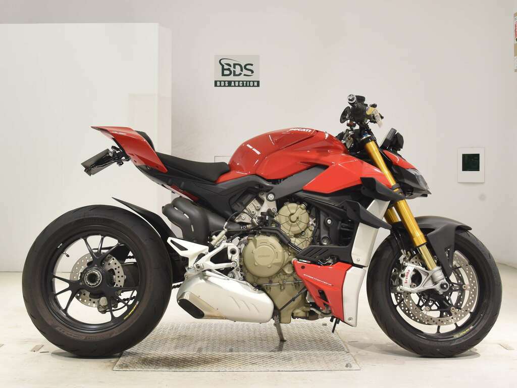 Мотоаукцион. Ducati Streetfighter 2022. Ducati Streetfighter v4s 2022. 2000000 Мотоциклов. BMW m4 Street Fighter 2022.