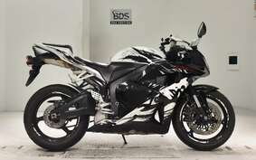 HONDA CBR600RR 2010