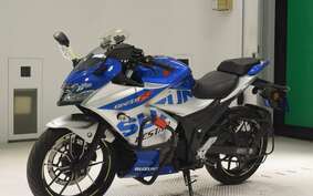 SUZUKI GIXXER 250 SF