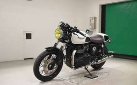 TRIUMPH THRUXTON 900 2015