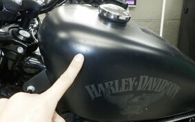 HARLEY XL883N 2016 LE2