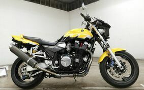 YAMAHA XJR1300 2000 RP03J