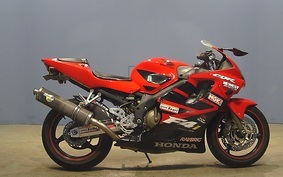 HONDA CBR600F GEN 3 2002 PC35