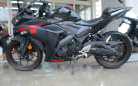 YAMAHA YZF-R25 RG10J