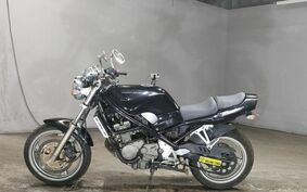 SUZUKI BANDIT 250 GJ74A